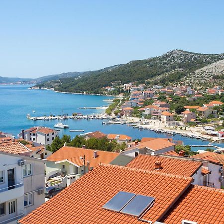 Apartmani Stanic Seget Vranjica Kültér fotó