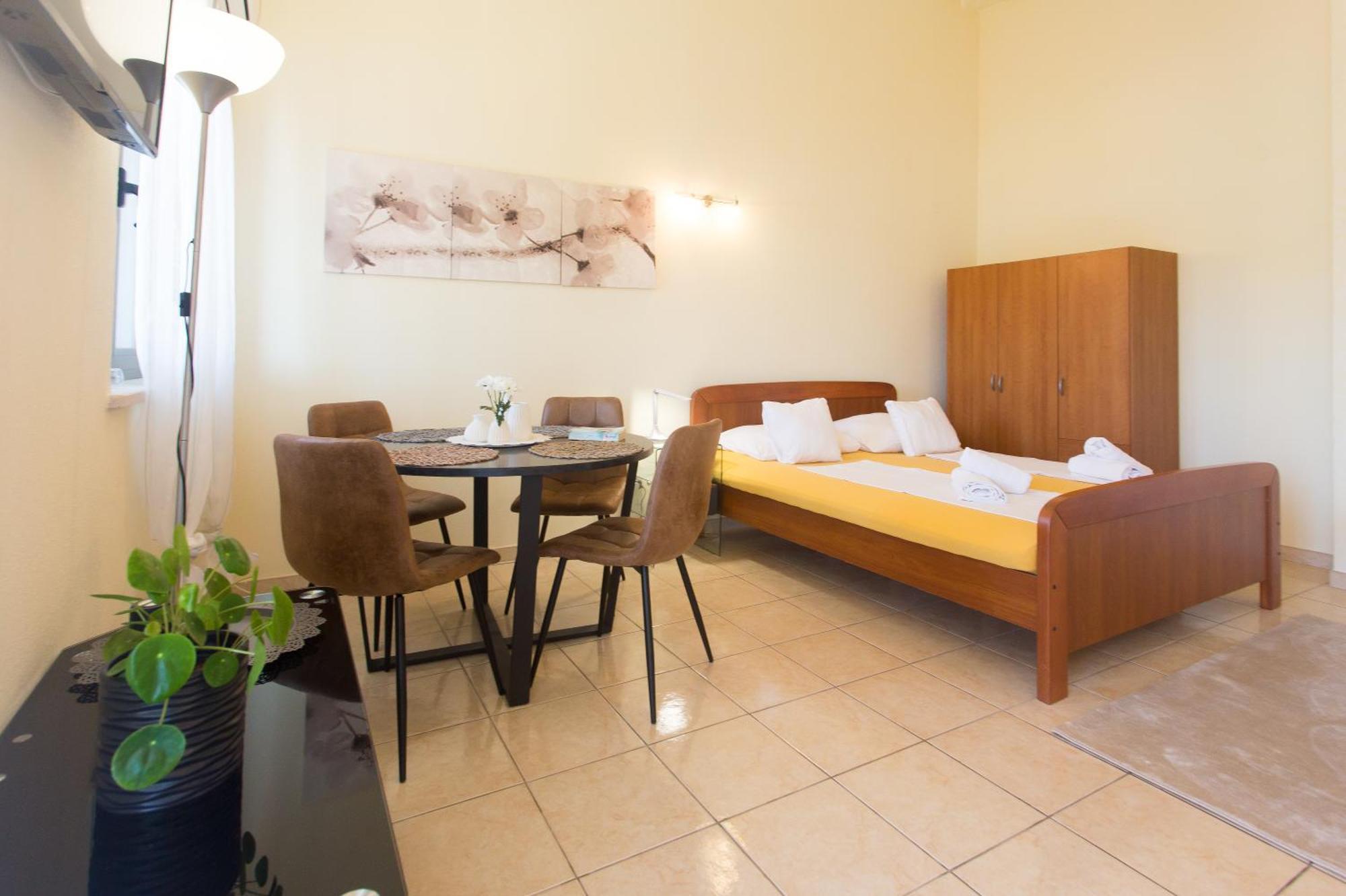 Apartmani Stanic Seget Vranjica Szoba fotó