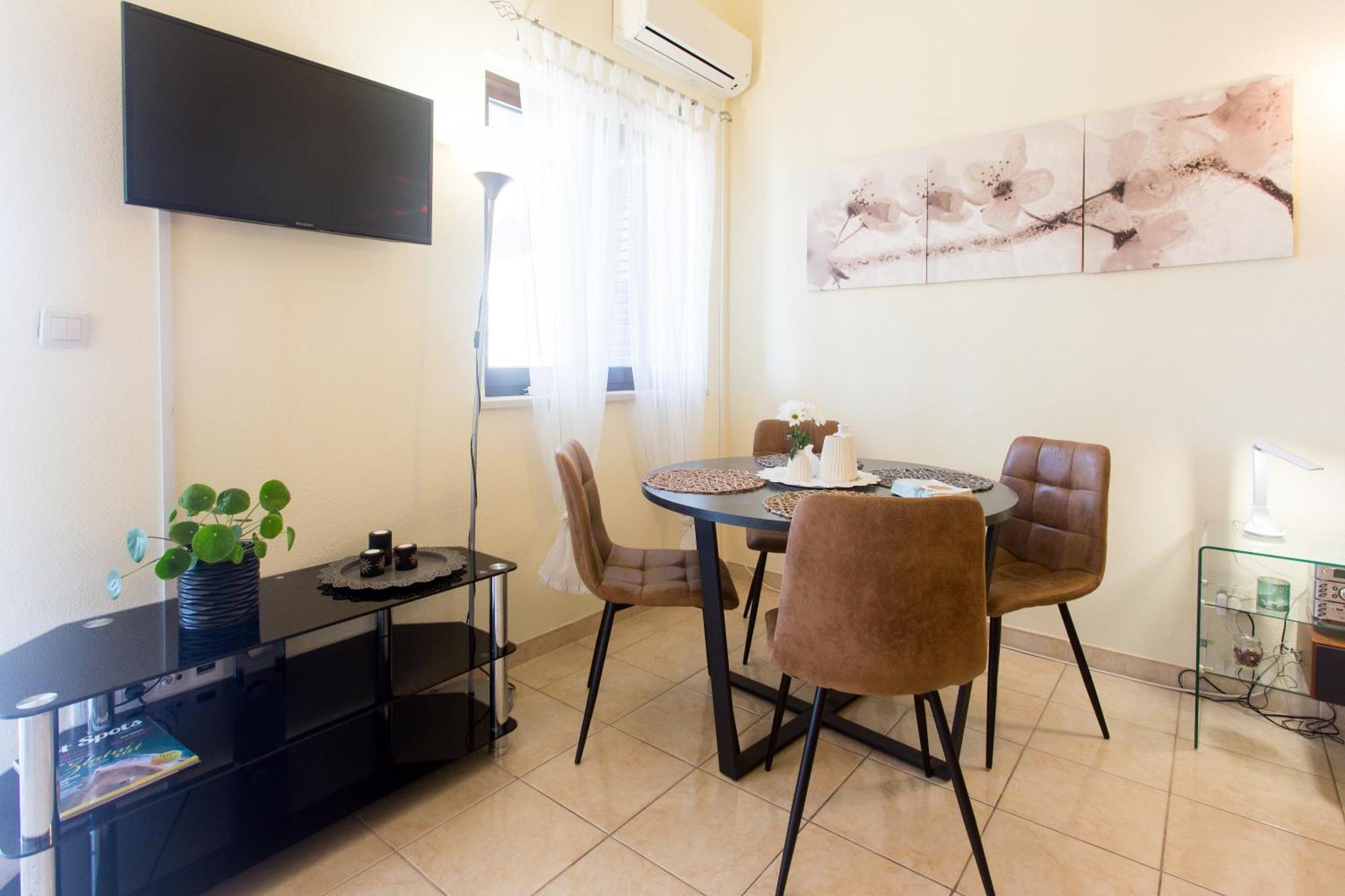 Apartmani Stanic Seget Vranjica Szoba fotó