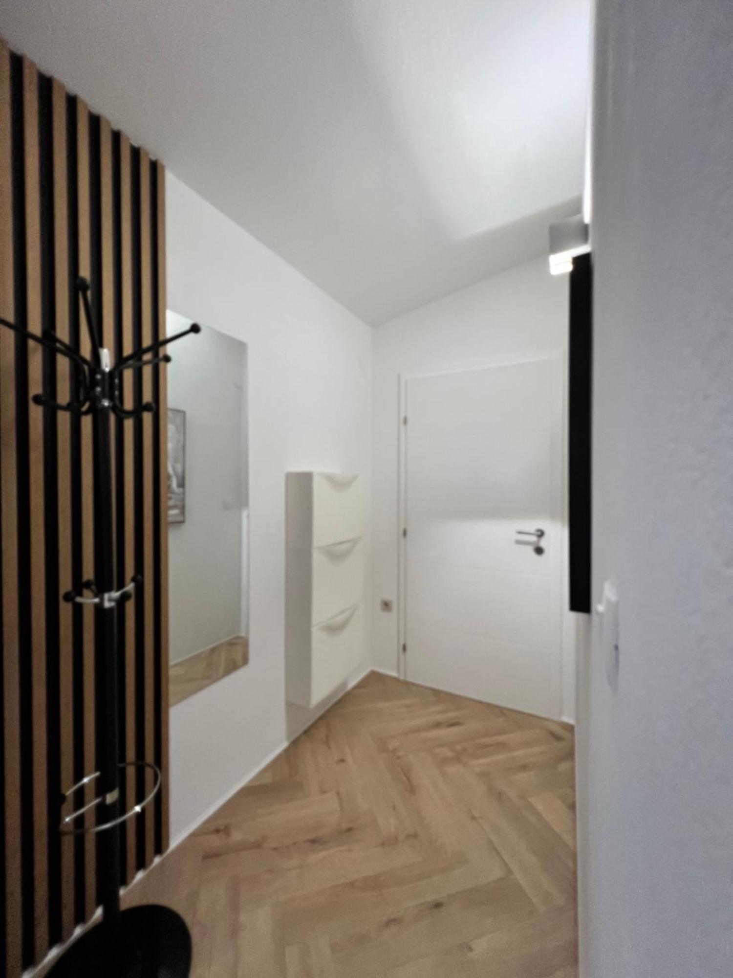 Apartmani Stanic Seget Vranjica Kültér fotó